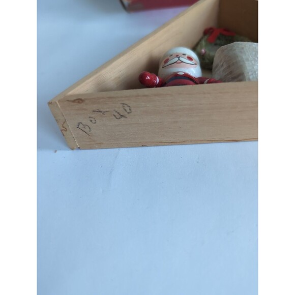 Vintage Commodore Wood Miniature Christmas Triangle House Diorama Wall Decor - Picture 6 of 9